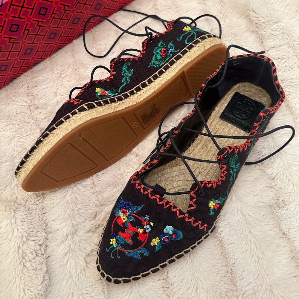 New  Tory Burch Sonoma Gillie Embroidered Espadrille Shoes size 7 1/2